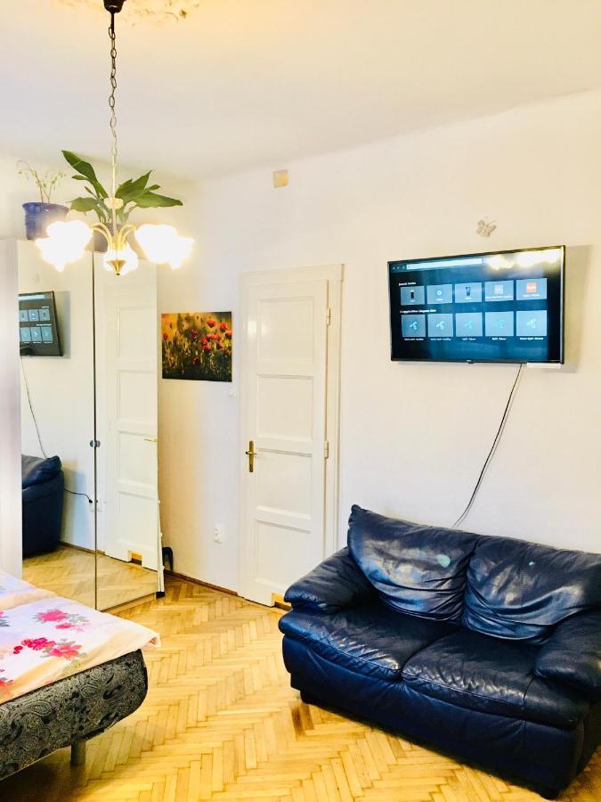 Romantic Studio In Budapest 12Th District Close To Mom Park Apartman Kültér fotó
